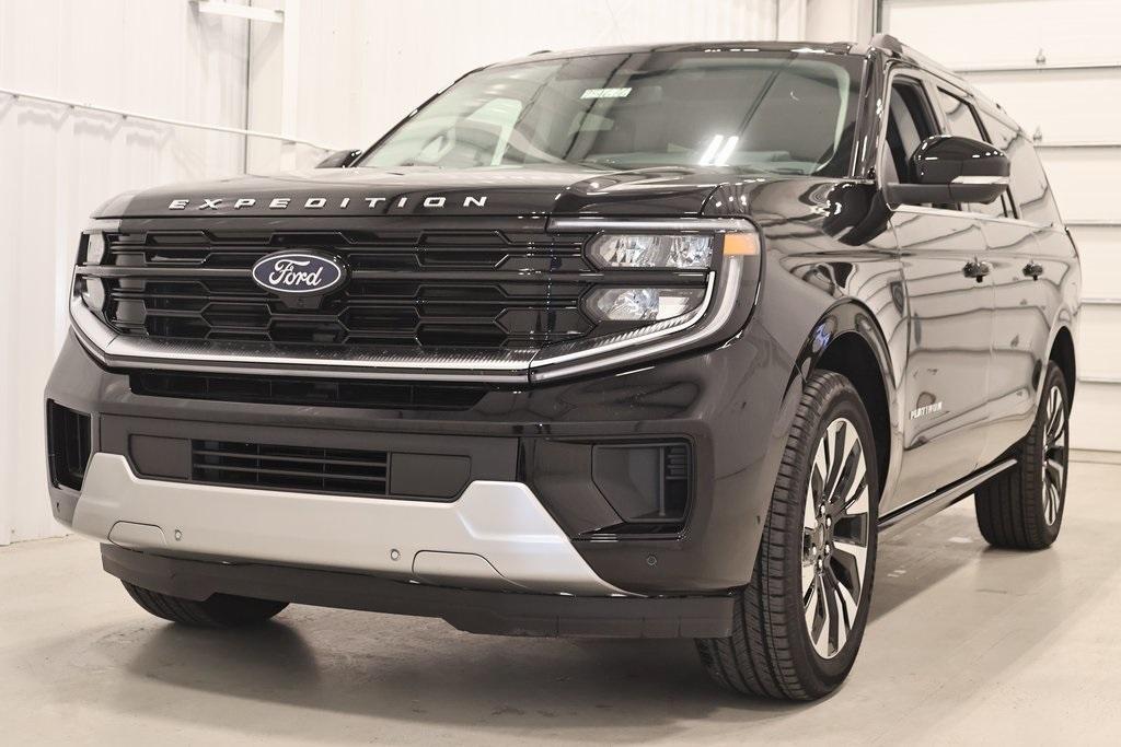 new 2025 Ford Expedition Max car, priced at $89,905
