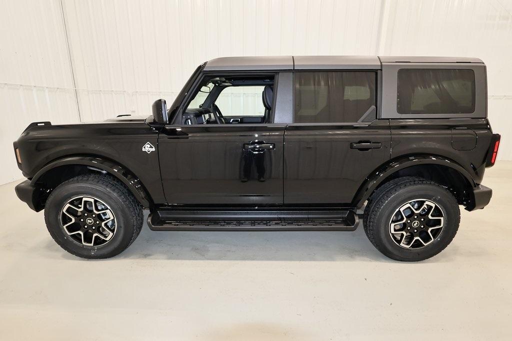 new 2025 Ford Bronco car, priced at $51,556