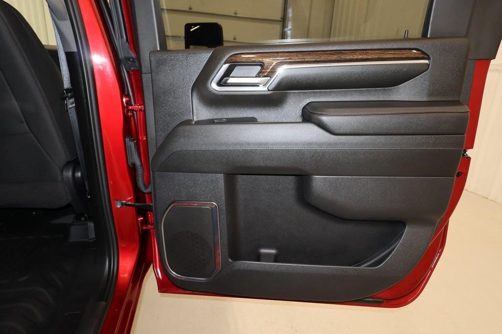 used 2024 GMC Sierra 2500 car, priced at $61,000