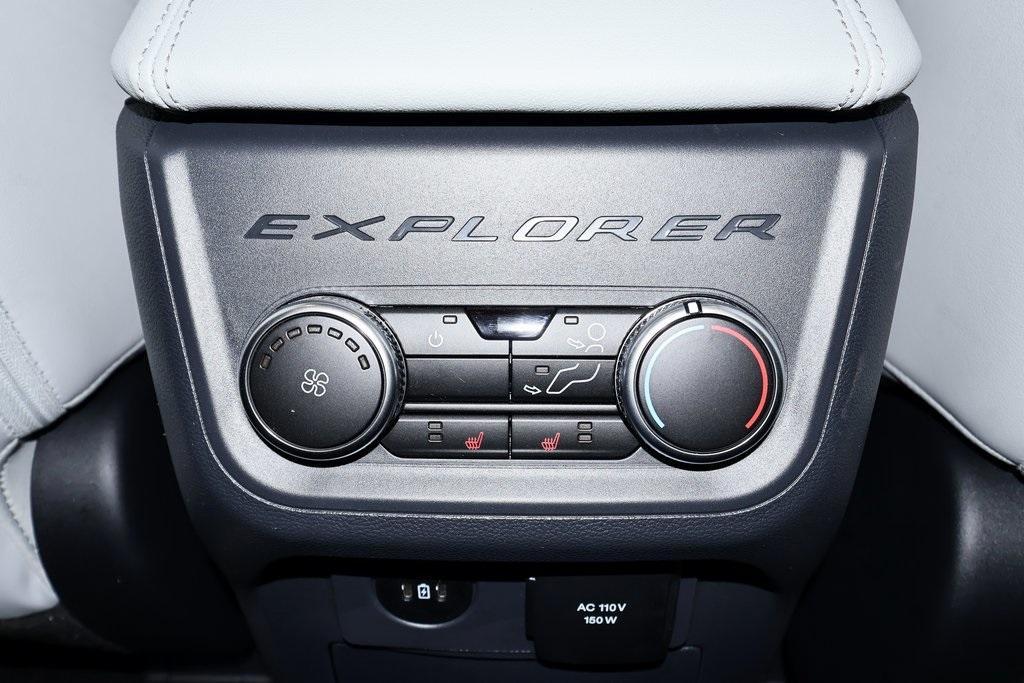 new 2025 Ford Explorer car, priced at $58,075