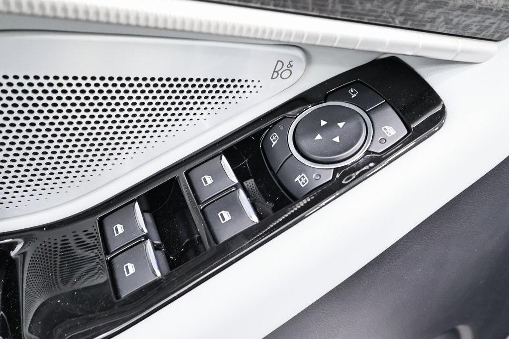 new 2025 Ford Explorer car, priced at $58,075