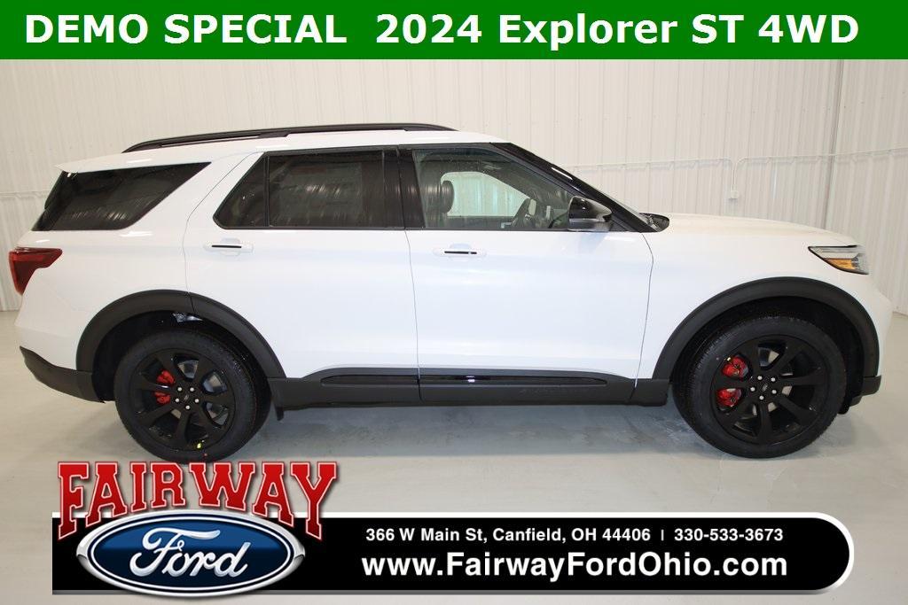 new 2024 Ford Explorer car, priced at $60,658