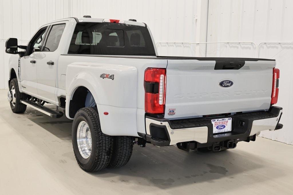 new 2025 Ford F-350 car, priced at $75,000