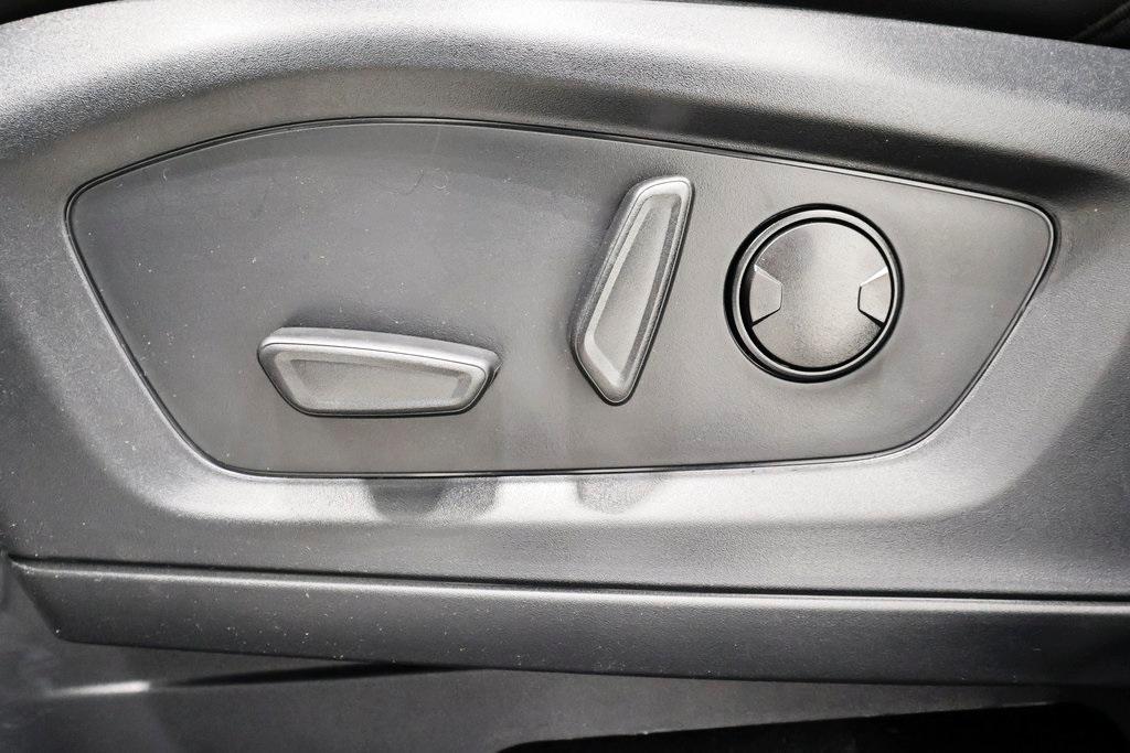 new 2025 Ford Explorer car, priced at $49,670