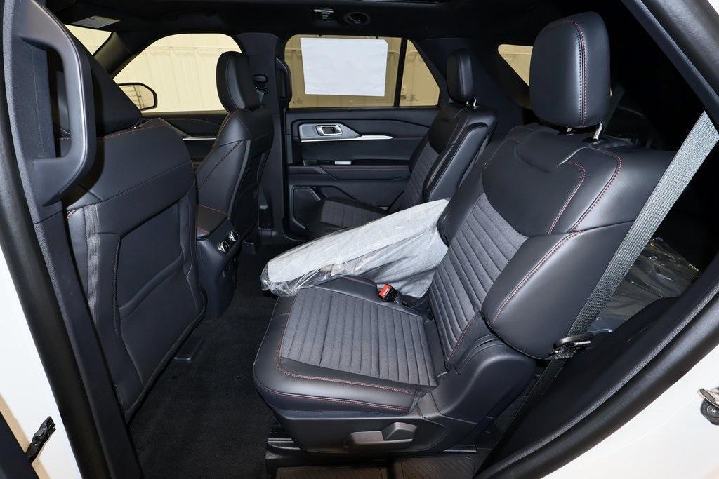 new 2025 Ford Explorer car, priced at $49,670