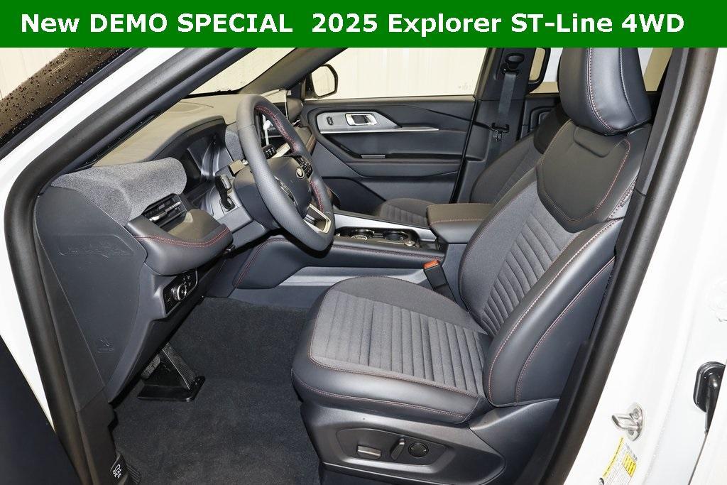 new 2025 Ford Explorer car, priced at $47,670