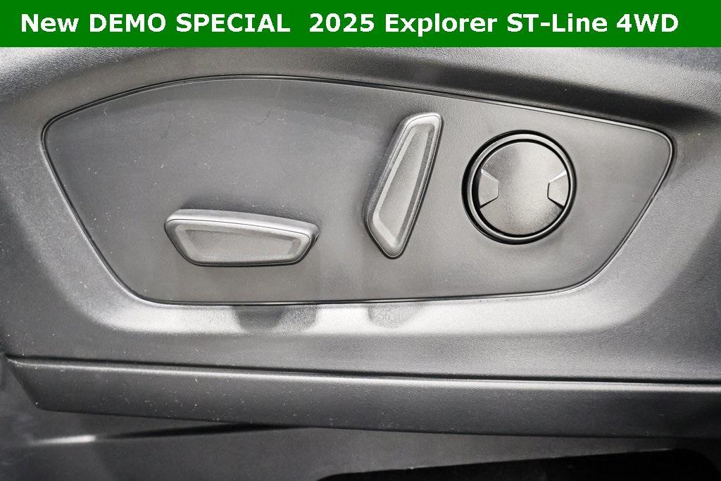 new 2025 Ford Explorer car, priced at $47,670