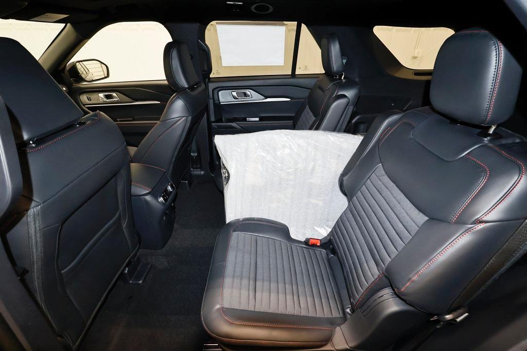 new 2025 Ford Explorer car, priced at $49,670