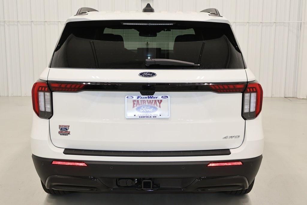 new 2025 Ford Explorer car, priced at $49,670