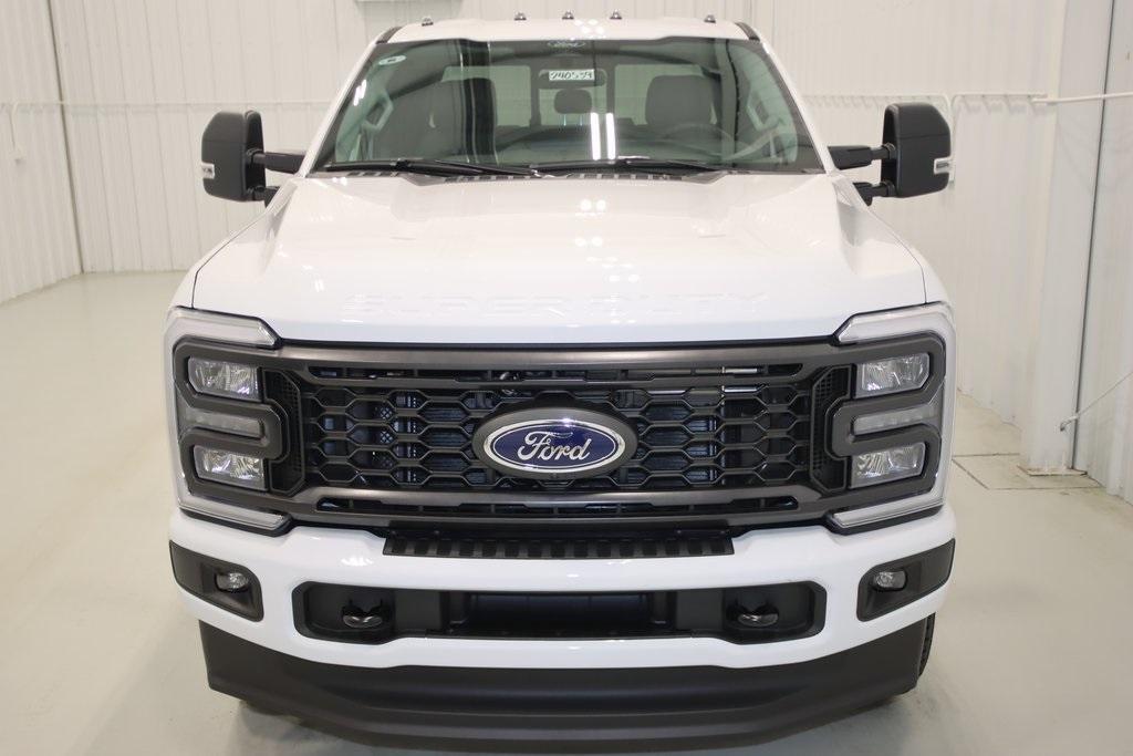 new 2024 Ford F-350 car, priced at $59,575