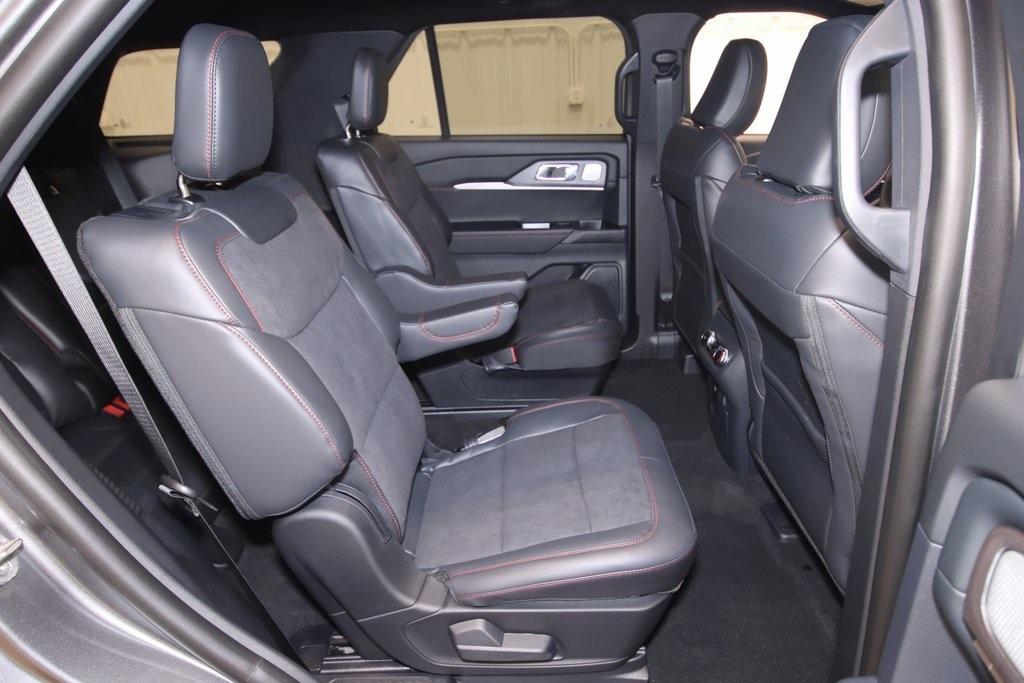 new 2025 Ford Explorer car, priced at $59,110