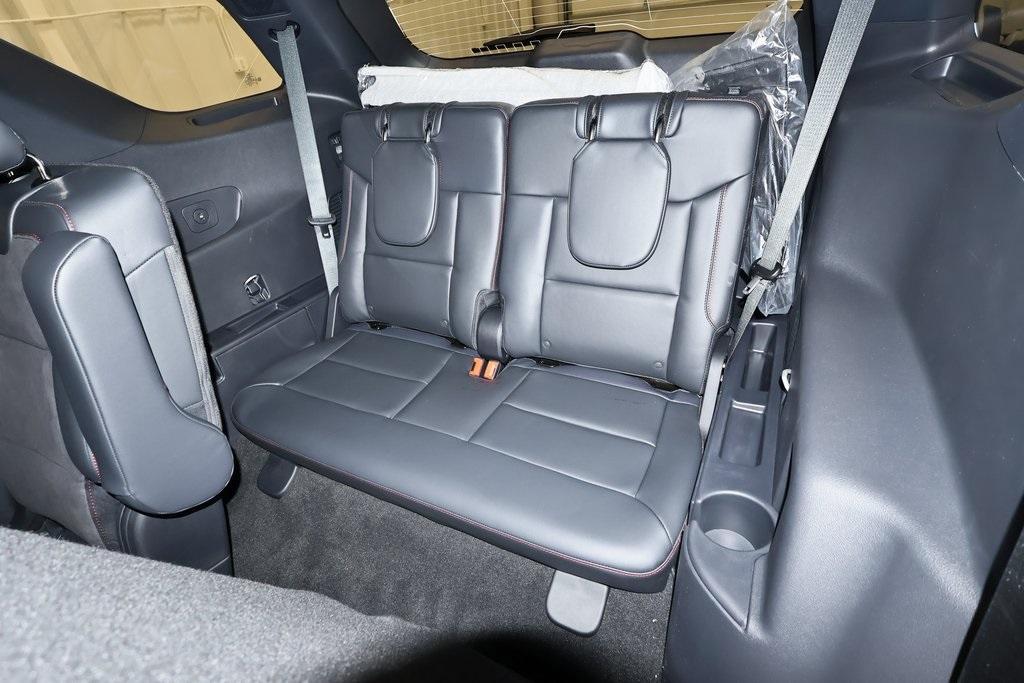 new 2025 Ford Explorer car, priced at $59,110