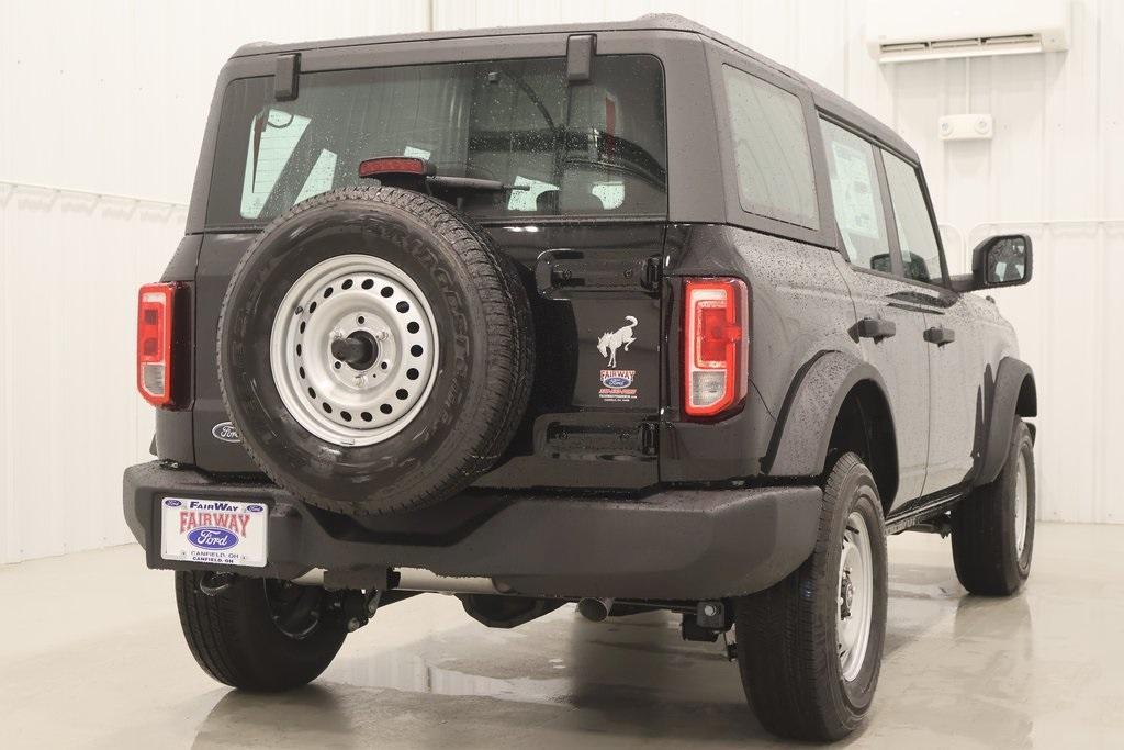 new 2025 Ford Bronco car, priced at $43,012