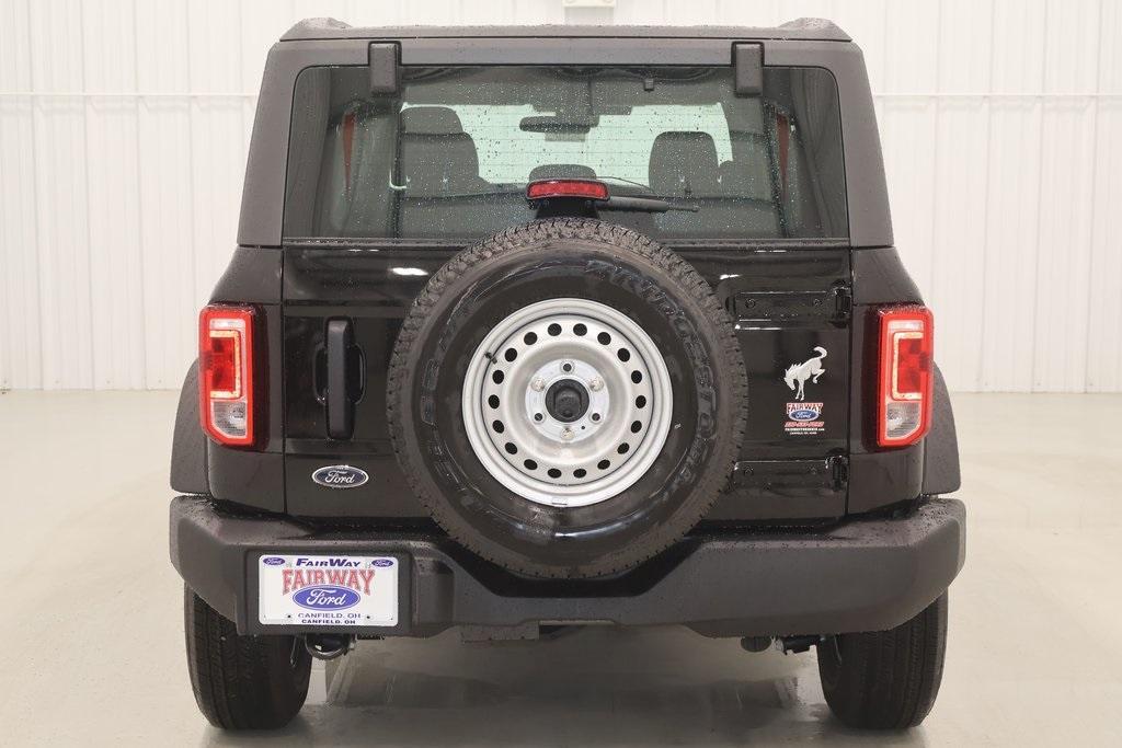new 2025 Ford Bronco car, priced at $43,012