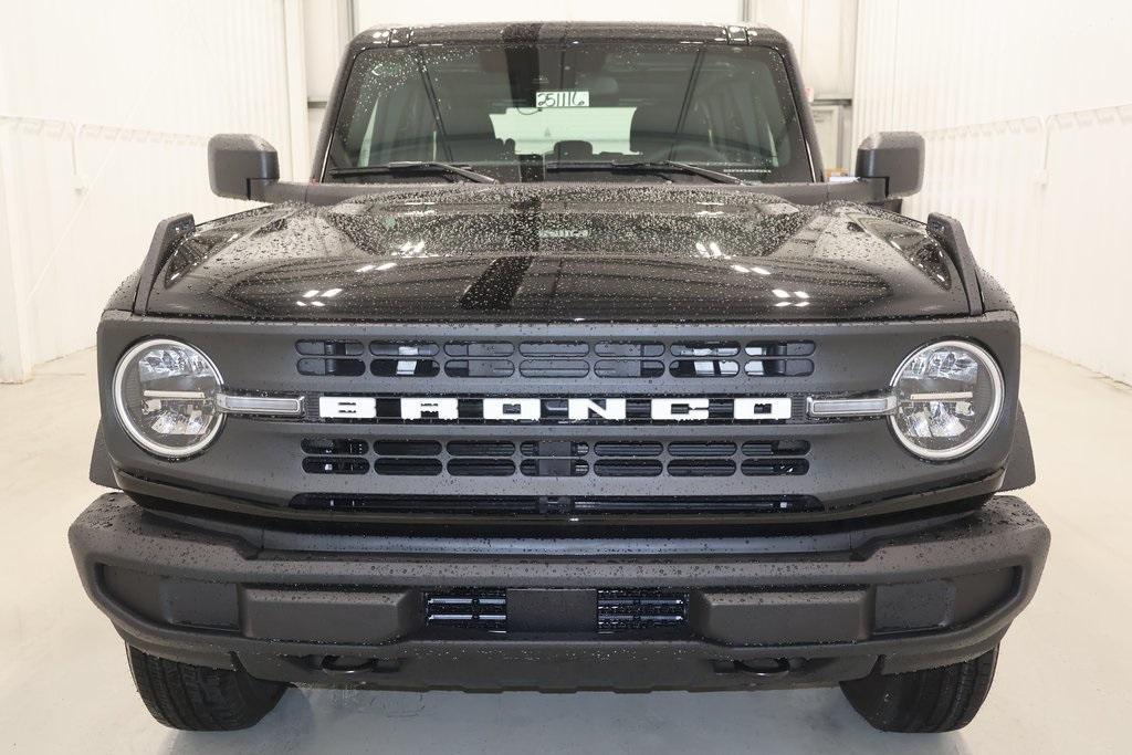 new 2025 Ford Bronco car, priced at $43,012