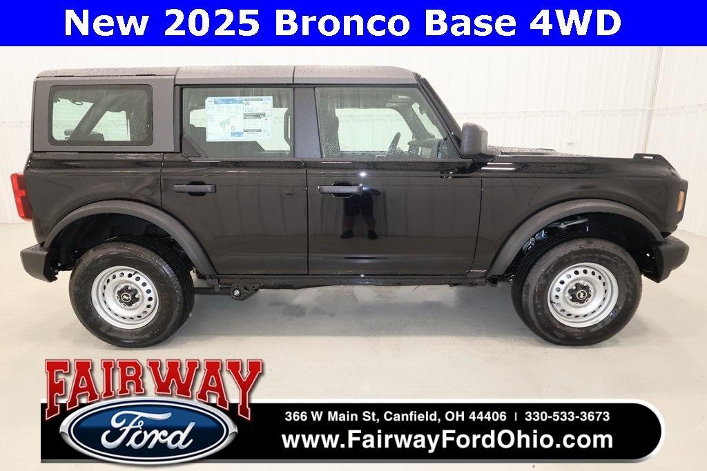 new 2025 Ford Bronco car, priced at $43,012