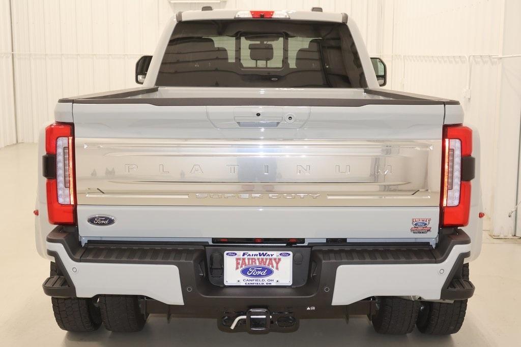 new 2025 Ford F-450 car, priced at $106,750