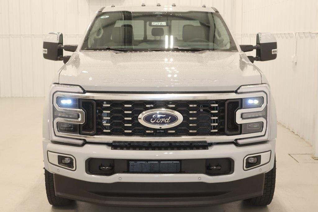 new 2025 Ford F-450 car, priced at $106,750