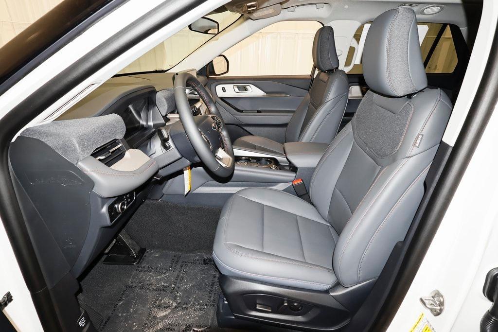 new 2025 Ford Explorer car, priced at $47,097