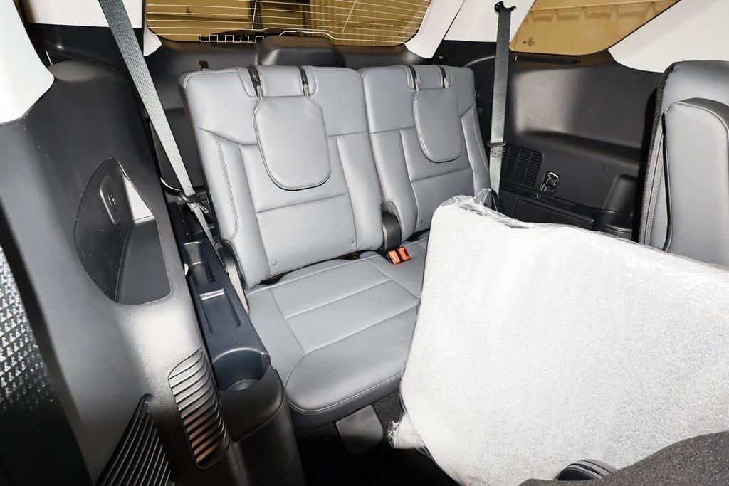 new 2025 Ford Explorer car, priced at $47,097