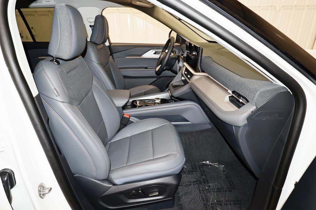 new 2025 Ford Explorer car, priced at $47,097