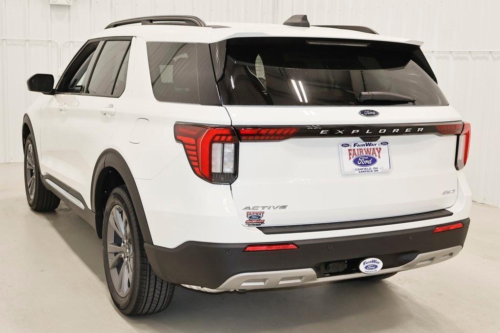 new 2025 Ford Explorer car, priced at $47,097