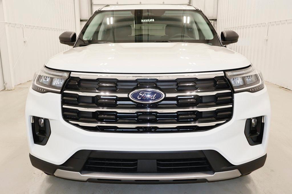 new 2025 Ford Explorer car, priced at $47,097