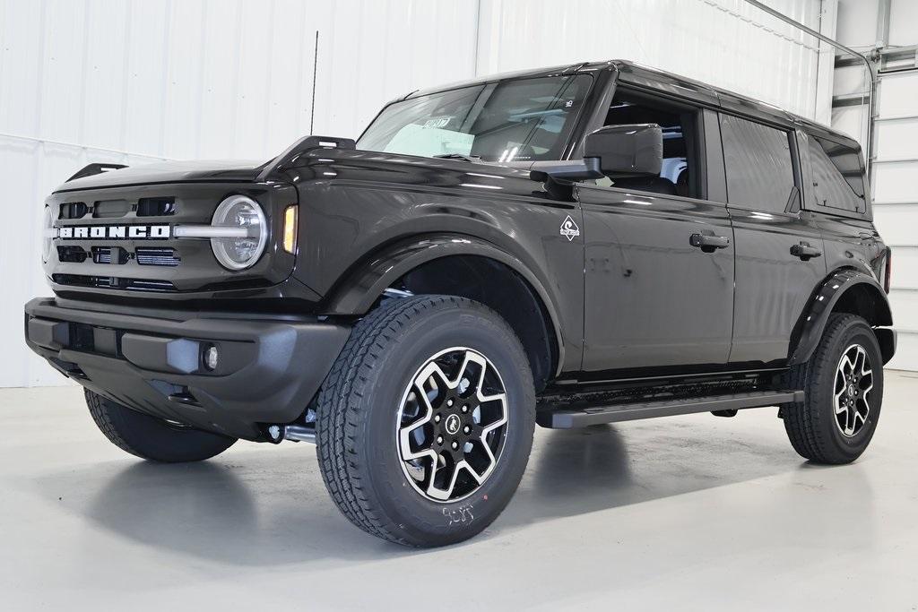 new 2024 Ford Bronco car, priced at $48,785