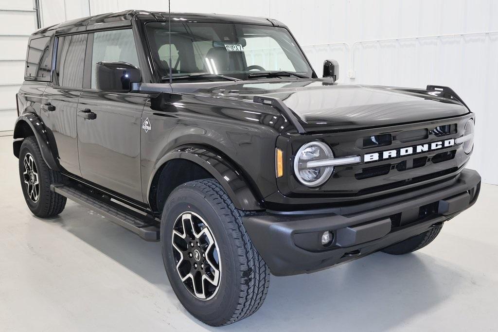 new 2024 Ford Bronco car, priced at $48,785