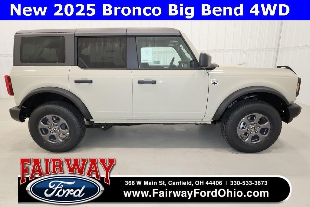 new 2025 Ford Bronco car, priced at $44,908