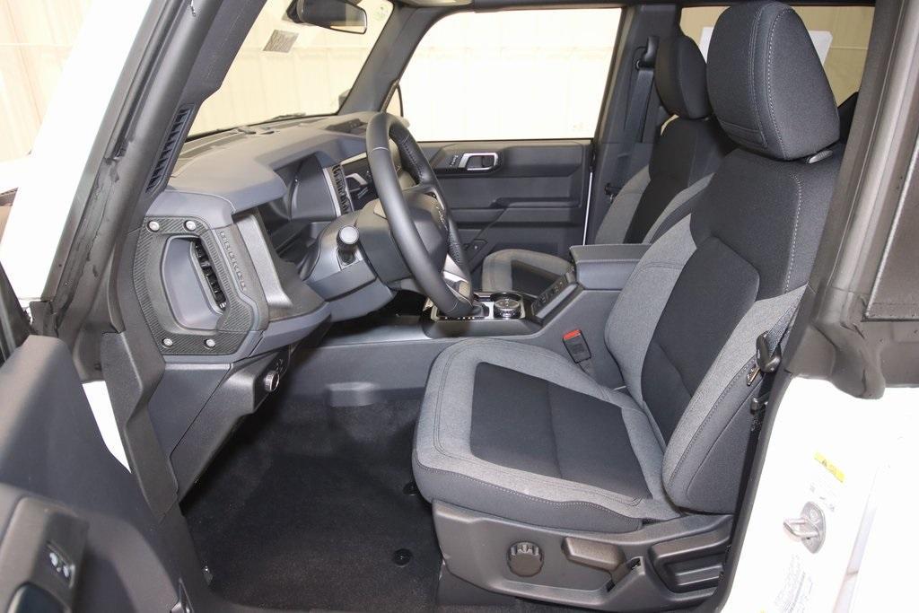 new 2025 Ford Bronco car, priced at $42,675