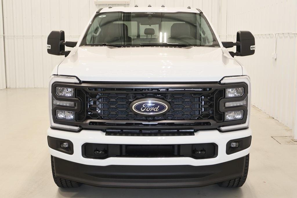 new 2024 Ford F-350 car, priced at $69,400