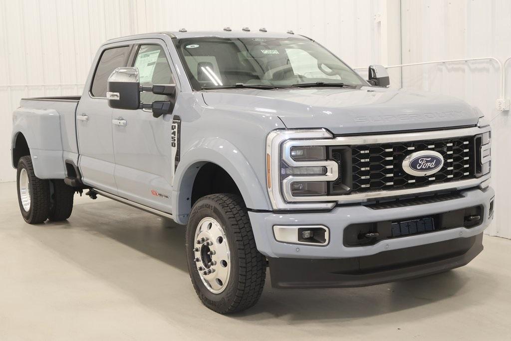 new 2025 Ford F-450 car, priced at $107,970