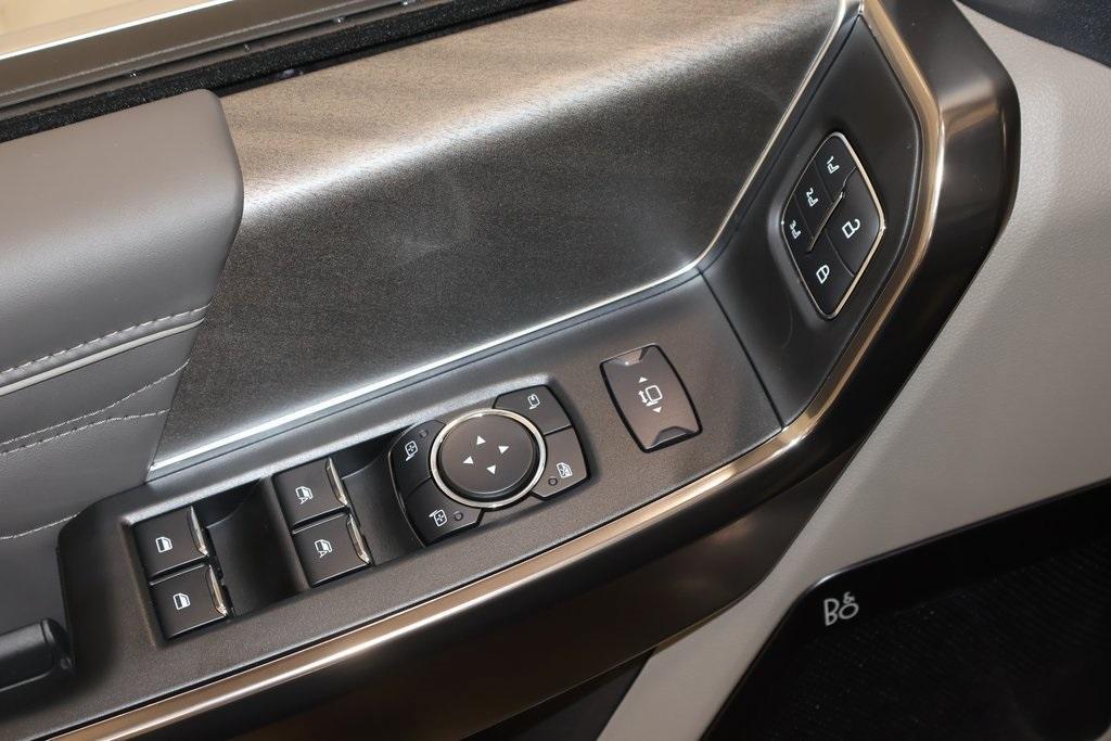 new 2025 Ford F-450 car, priced at $107,970