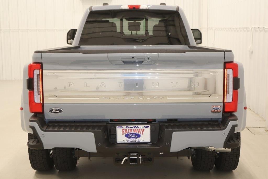 new 2025 Ford F-450 car, priced at $107,970