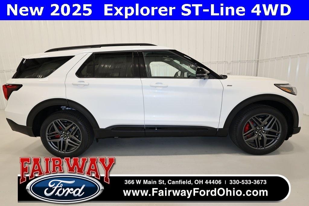 new 2025 Ford Explorer car