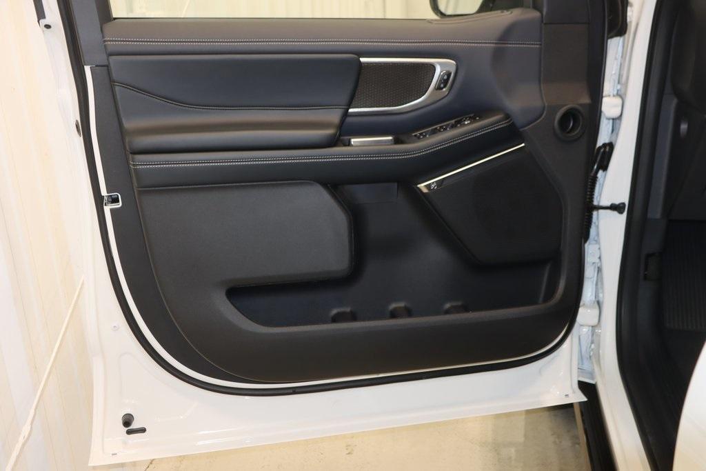 new 2025 Ford Expedition Max car, priced at $85,140