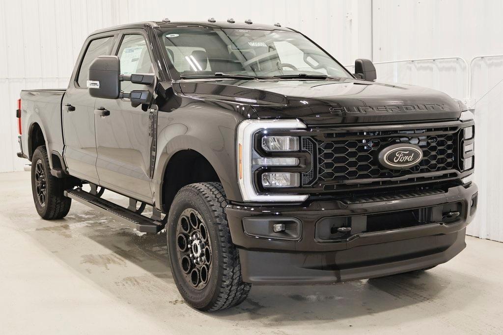 new 2025 Ford F-350 car, priced at $71,325