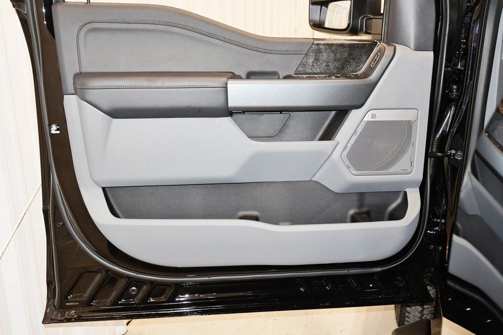 new 2025 Ford F-350 car, priced at $71,325