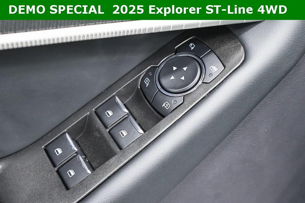 new 2025 Ford Explorer car, priced at $48,989