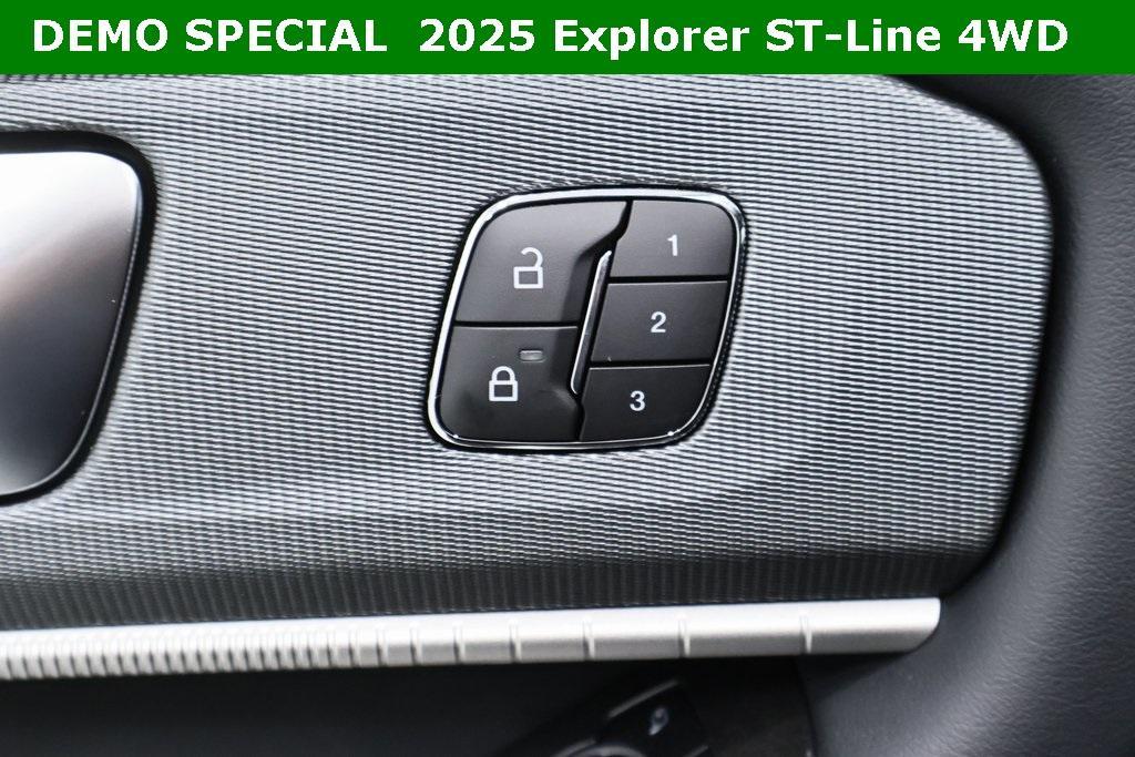 new 2025 Ford Explorer car, priced at $48,989
