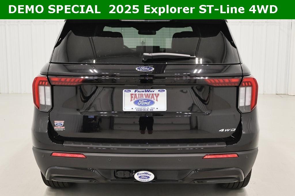 new 2025 Ford Explorer car, priced at $48,989