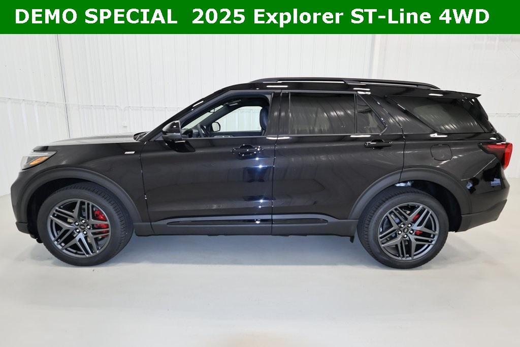 new 2025 Ford Explorer car, priced at $48,989