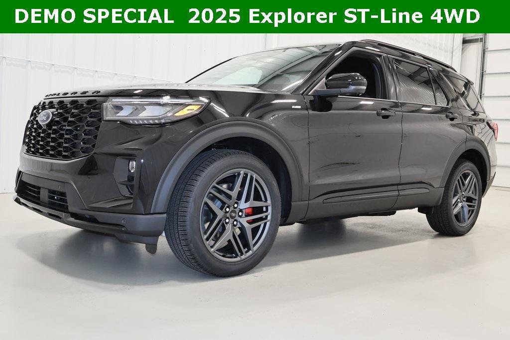 new 2025 Ford Explorer car, priced at $48,989