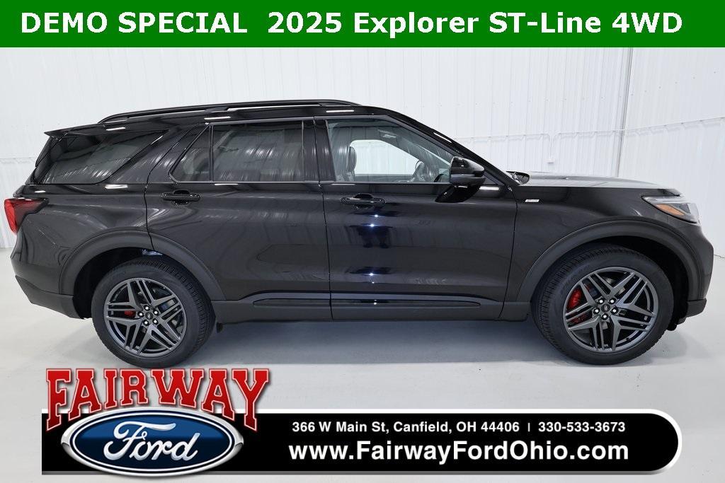 new 2025 Ford Explorer car, priced at $48,989