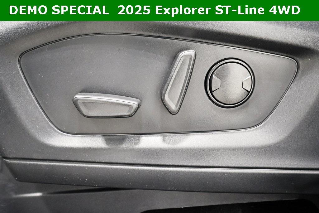 new 2025 Ford Explorer car, priced at $48,989