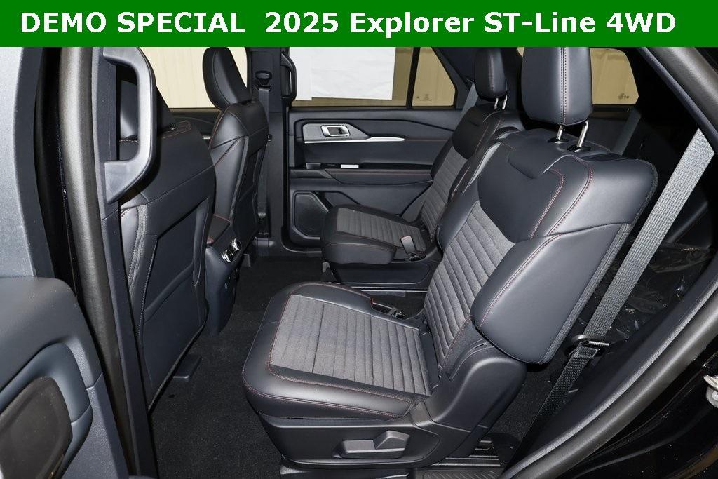 new 2025 Ford Explorer car, priced at $48,989