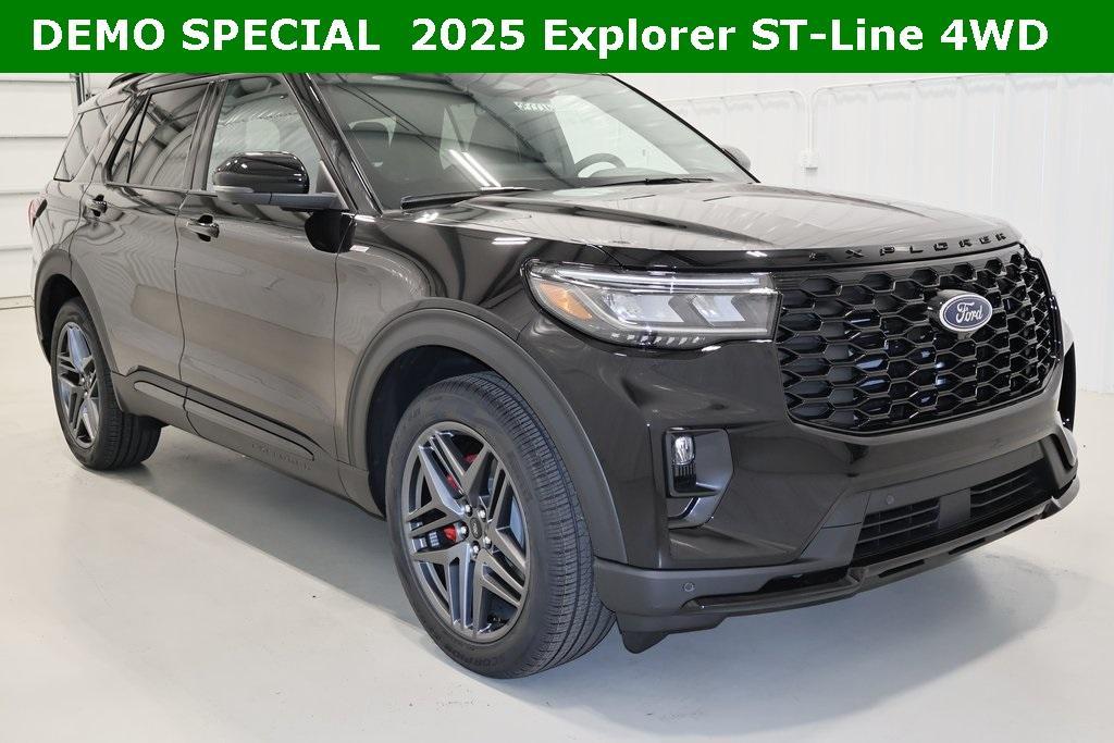 new 2025 Ford Explorer car, priced at $48,989