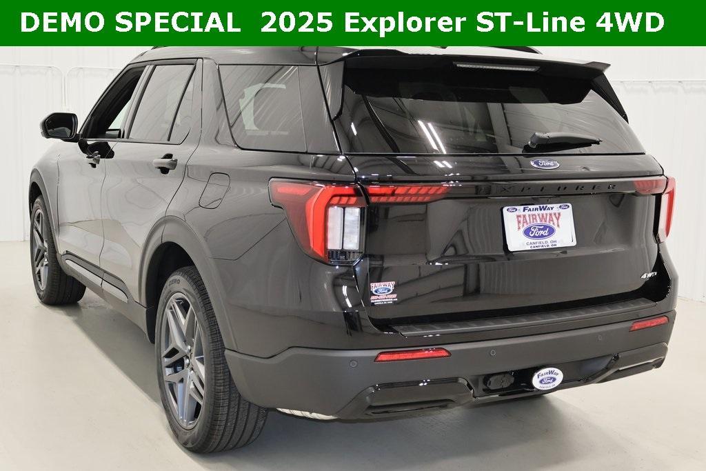 new 2025 Ford Explorer car, priced at $48,989