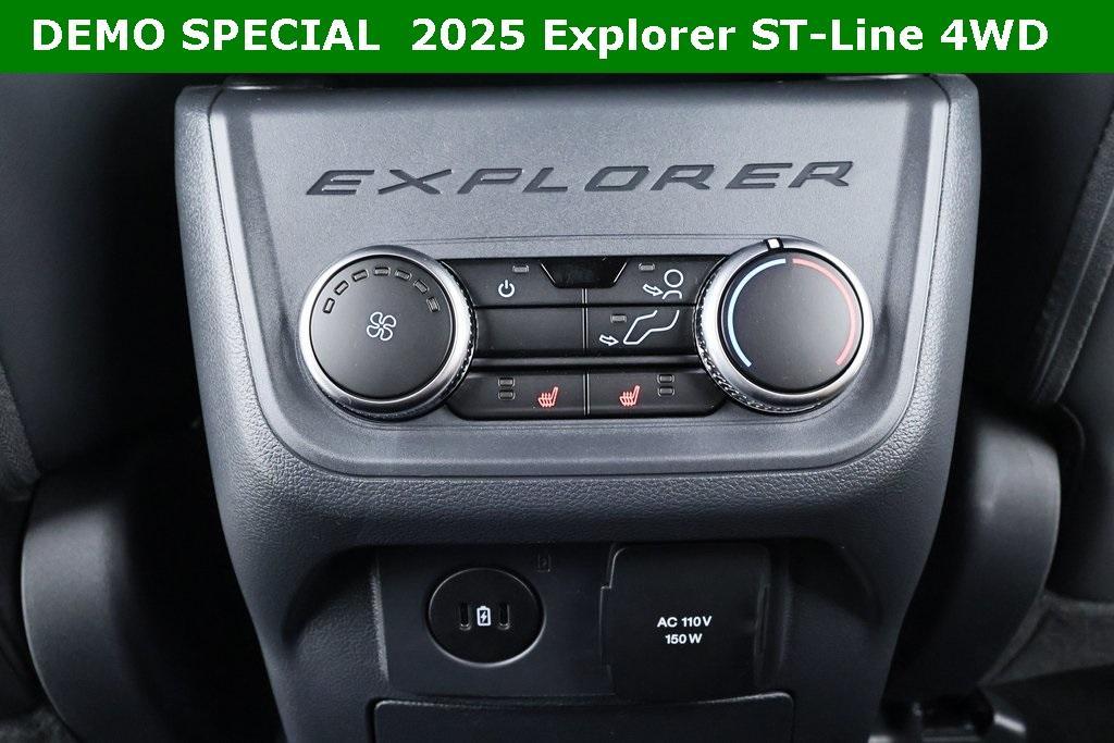 new 2025 Ford Explorer car, priced at $48,989
